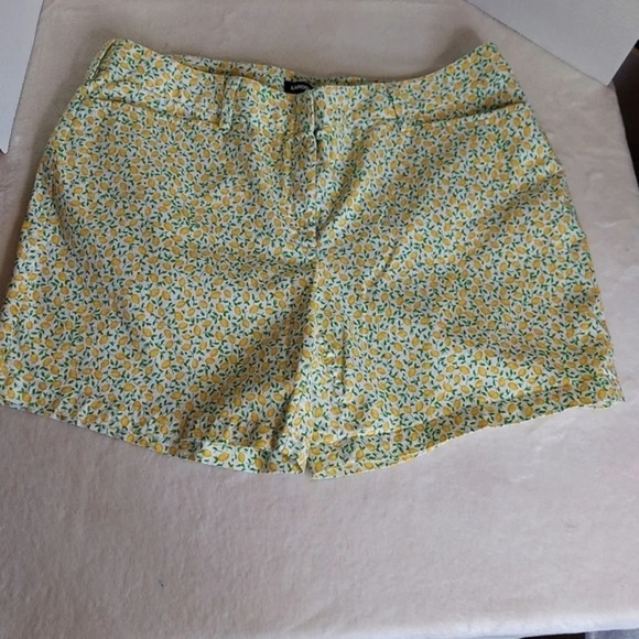 Lands End Lemon Print‎ Mid Rise Shorts - Picture 7 of 7